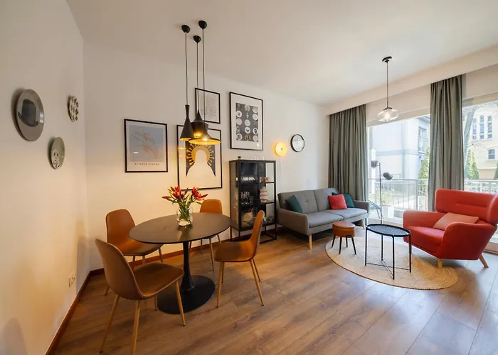 Rest - Elizy Orzeszkowej 10 - Hala Garazowa - Self Check-in 24h شقة *