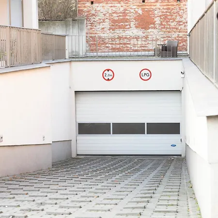 Rest - Elizy Orzeszkowej 10 - Hala Garażowa - Self Check-in 24h Apartament *