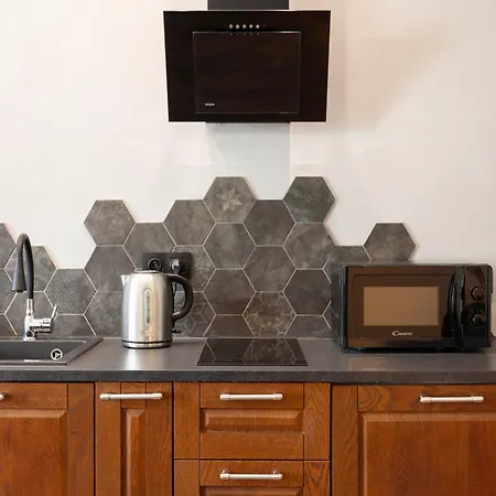 Rest - Elizy Orzeszkowej 10 - Hala Garazowa - Self Check-in 24h *