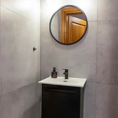 Apartament Rest - Elizy Orzeszkowej 10 - Hala Garażowa - Self Check-in 24h