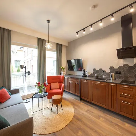 Rest - Elizy Orzeszkowej 10 - Hala Garażowa - Self Check-in 24h Apartament *