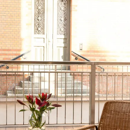 Rest - Elizy Orzeszkowej 10 - Hala Garażowa - Self Check-in 24h Apartament