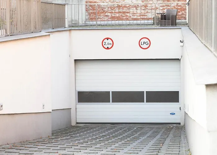 Rest - Elizy Orzeszkowej 10 - Hala Garazowa - Self Check-in 24h Διαμέρισμα *