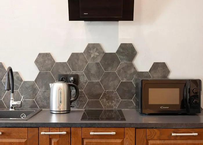 Rest - Elizy Orzeszkowej 10 - Hala Garazowa - Self Check-in 24h *